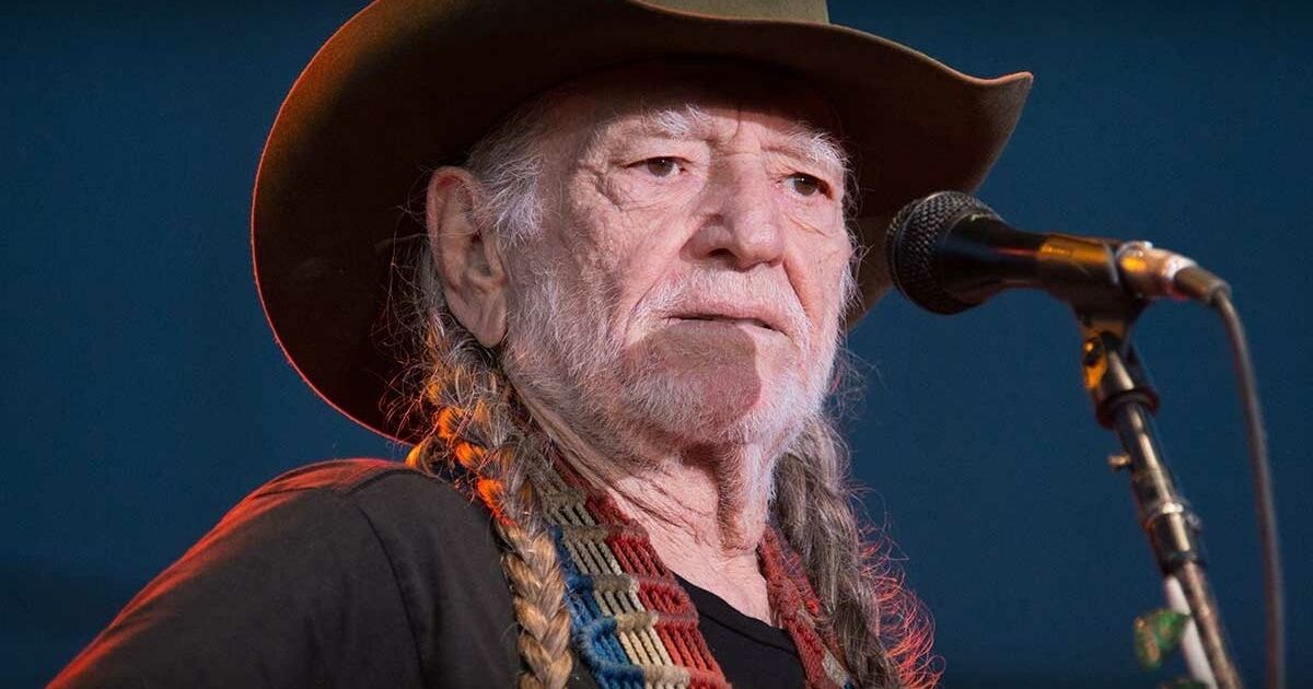 Willie Nelson Height